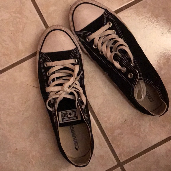Converse men’s size 9 - Picture 2 of 3